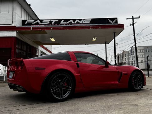 Used 2007 Chevrolet Corvette Z06 w/ Preferred Equipment Group image 18
