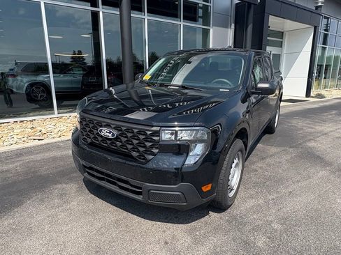 Used 2025 Ford Maverick XL FWD image 2