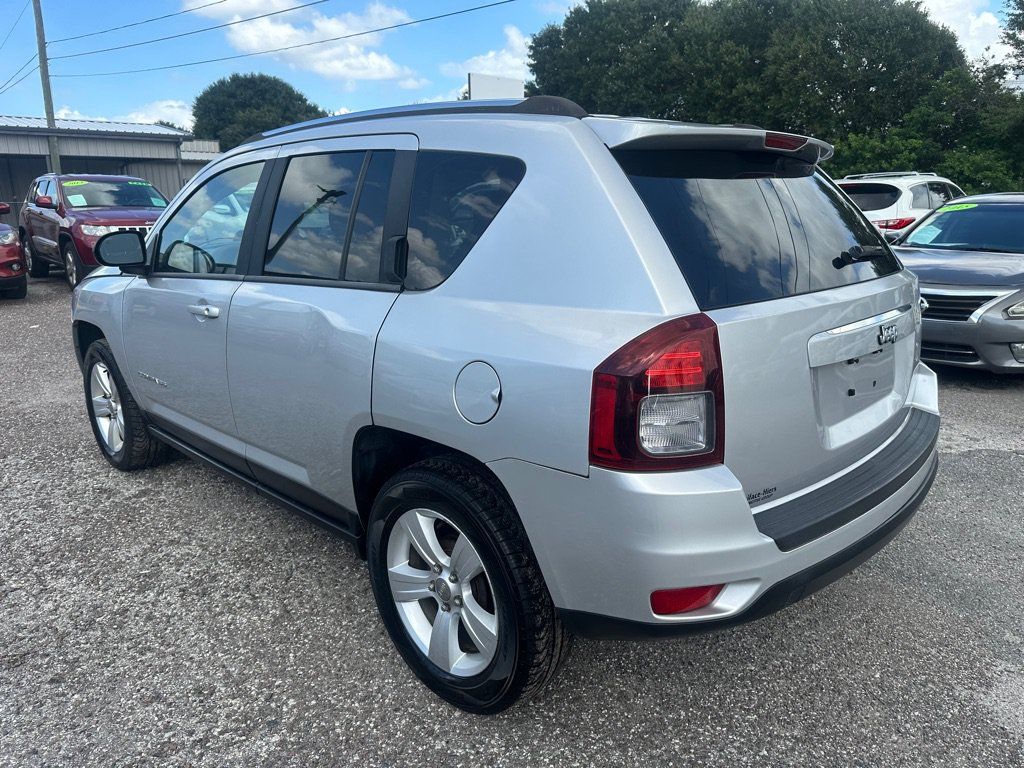 Used 2014 Jeep Compass Sport w/ Power Value Group FWD image 4