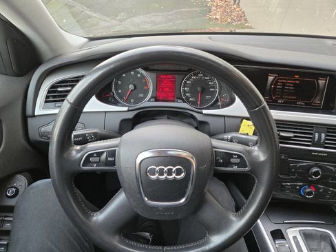 Used 2011 Audi A4 2.0T Premium image 13