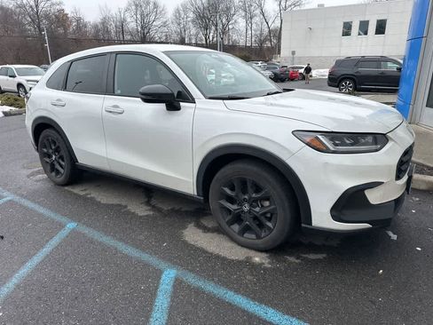 Used 2023 Honda HR-V Sport image 7