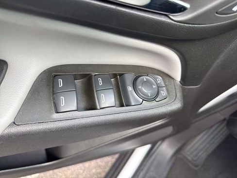 Used 2024 Chevrolet Equinox LS image 22