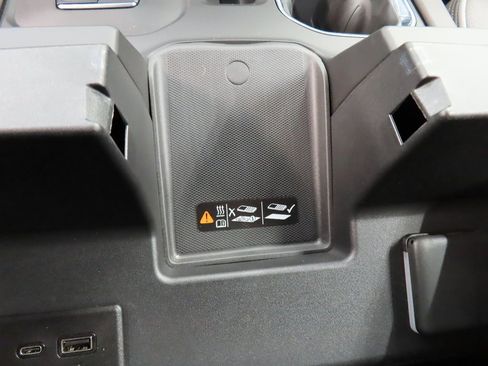 Used 2024 GMC Sierra 1500 Denali w/ Denali Reserve Package image 69