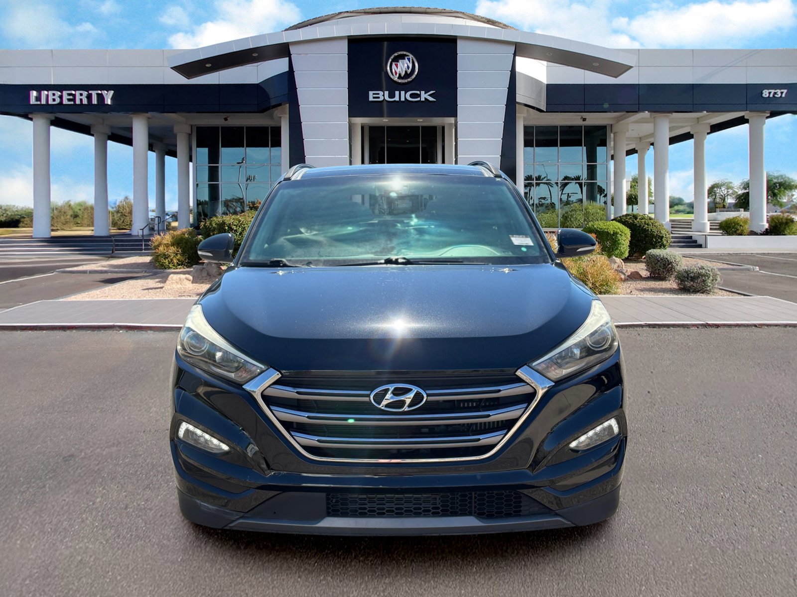 Used 2016 Hyundai Tucson Limited w/ Option Group 03 FWD image 8