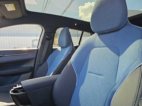 New 2026 Volvo EX30 Ultra w/ Climate Package image 23