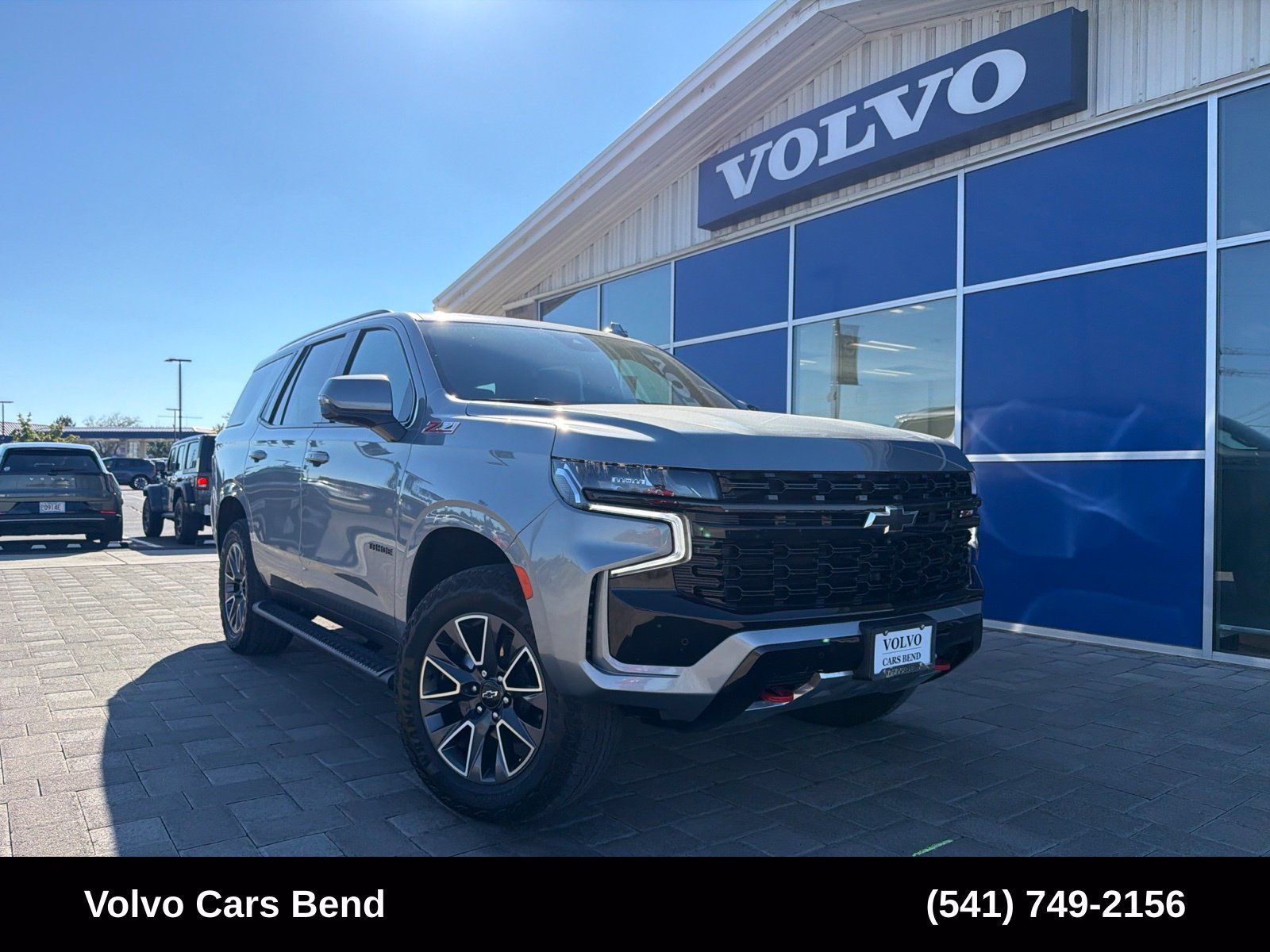 Used 2023 Chevrolet Tahoe Z71 w/ Luxury Package AWD/4WD image 1