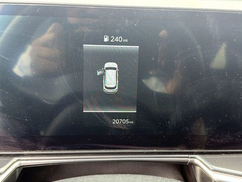 Used 2025 Kia Sorento S image 6