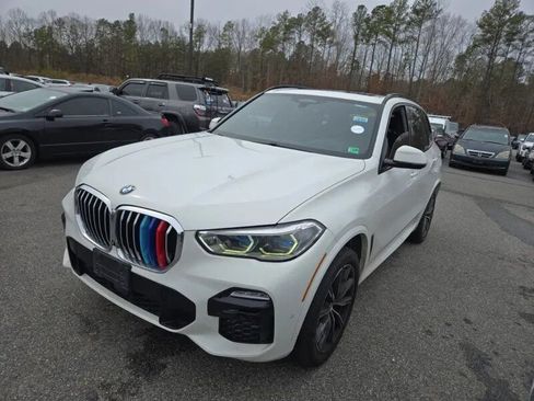 Used 2019 BMW X5 xDrive40i w/ M Sport Package image 1