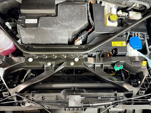 Used 2024 Audi Q4 e-tron Premium w/ Convenience Package image 28