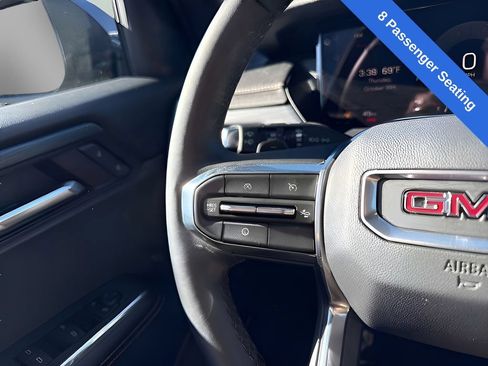 Used 2025 GMC Acadia Elevation FWD image 17