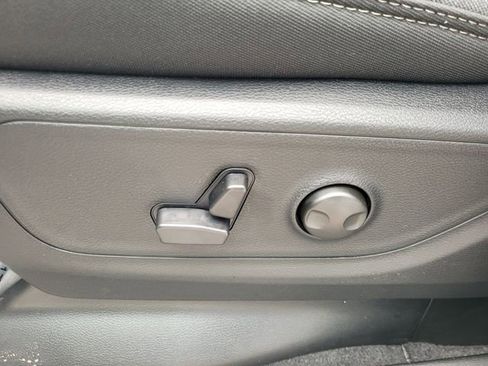 New 2026 RAM 1500 Big Horn AWD/4WD image 6