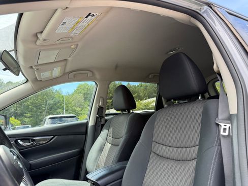Used 2017 Nissan Rogue SV w/ Midnight Edition FWD image 21