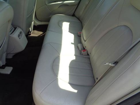 Used 2007 Buick Lucerne CXL w/ Driver Confidence Package FWD image 6