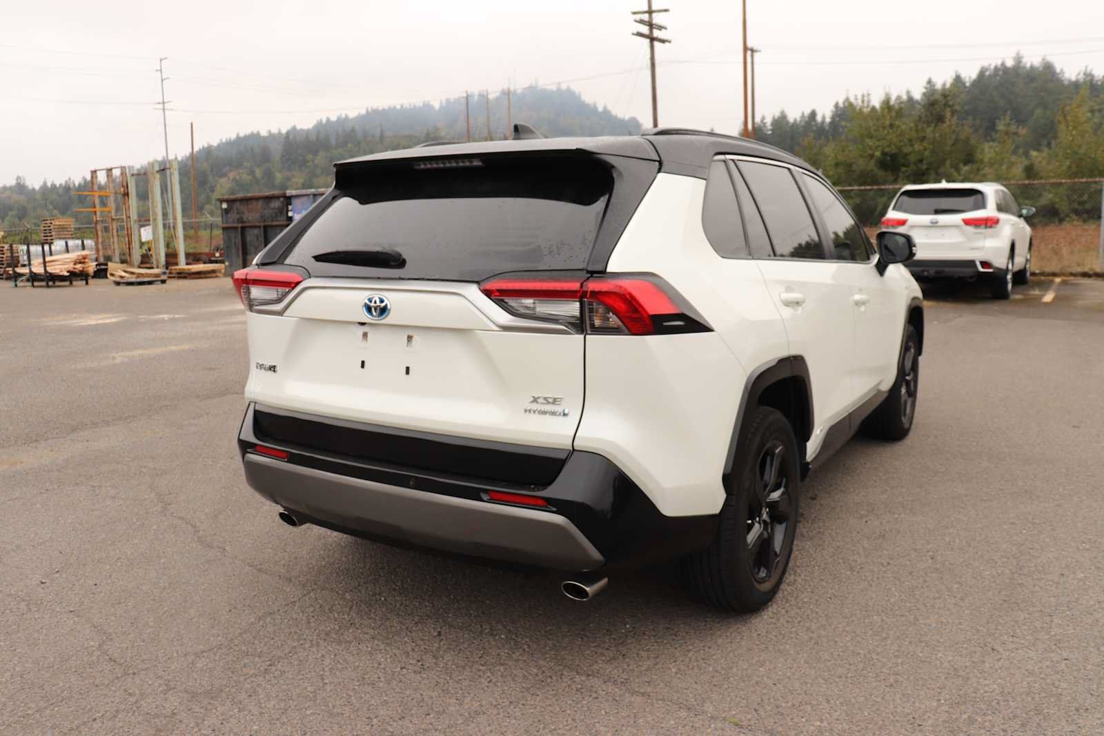 Used 2020 Toyota RAV4 XSE AWD/4WD image 5