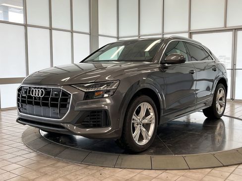 Used 2019 Audi Q8 Prestige w/ Towing Package image 6