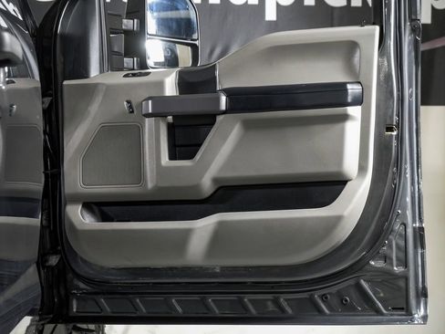 Used 2020 Ford F250 XLT image 33