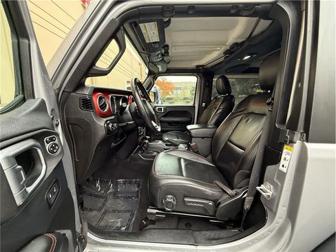 Used 2018 Jeep Wrangler Rubicon w/ Steel Bumper Group image 11