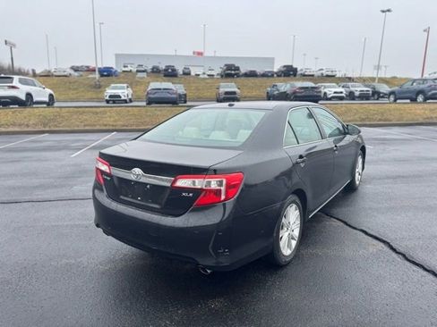 Used 2012 Toyota Camry XLE image 3