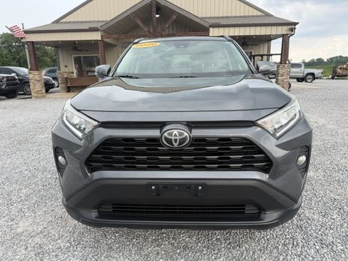 Used 2020 Toyota RAV4 XLE FWD image 5