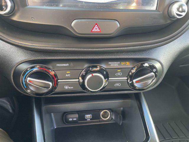 Used 2022 Kia Soul LX FWD image 28