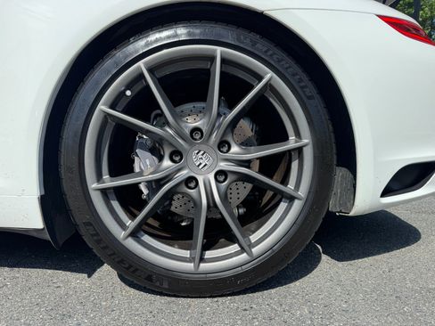Used 2019 Porsche 911 Carrera image 58