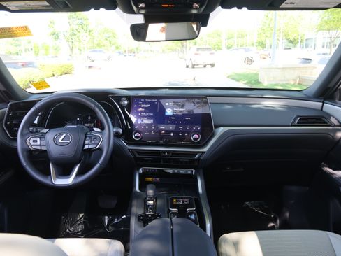 Certified 2024 Lexus TX 350 FWD w/ Captains Chair Package image 16