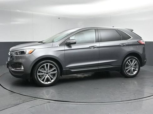 Certified 2024 Ford Edge Titanium AWD/4WD image 4