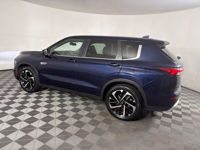 Used 2024 Mitsubishi Outlander SE AWD/4WD image 15