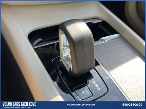 Certified 2023 Volvo XC60 T8 Plus image 27