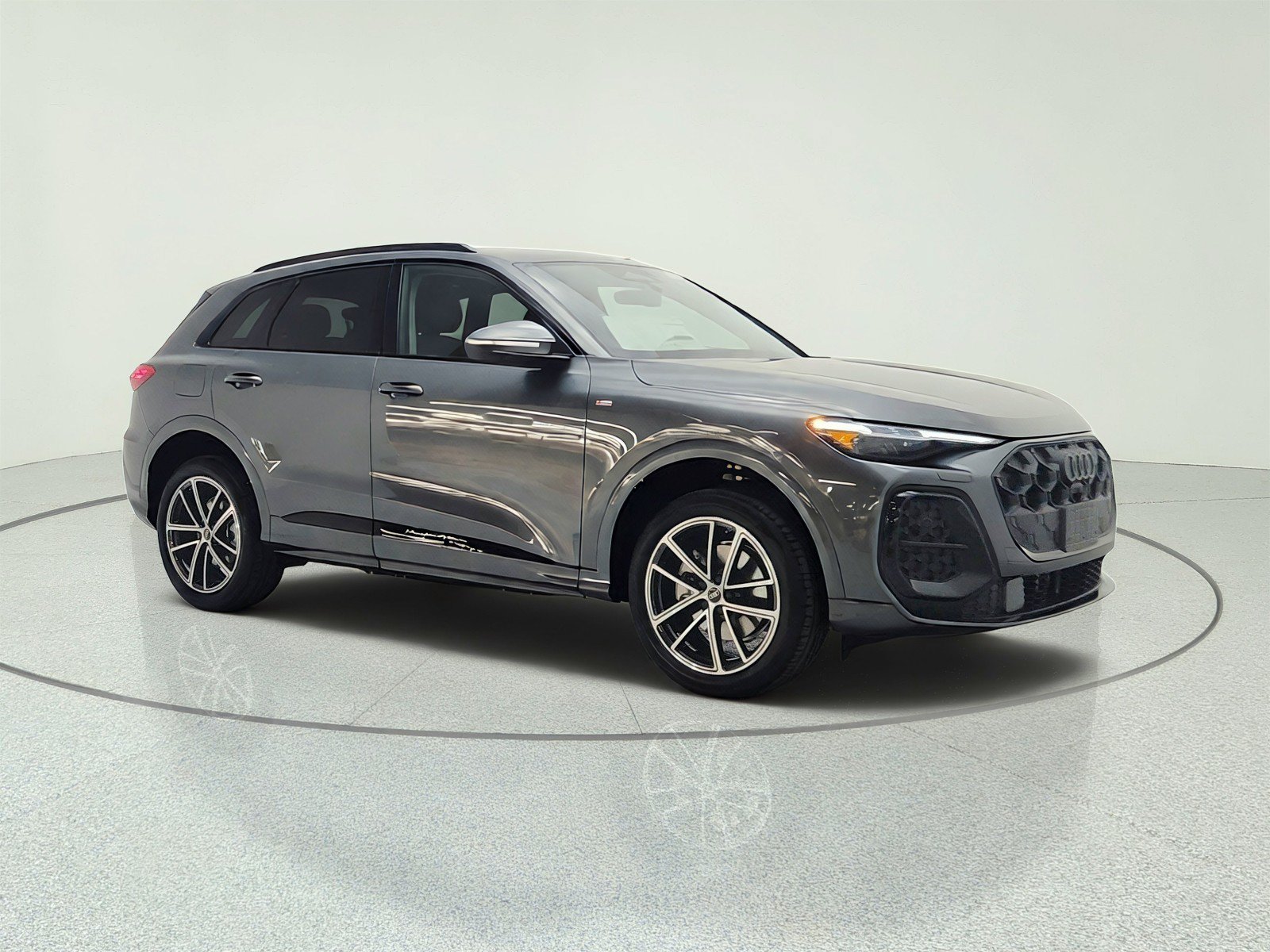 New 2026 Audi Q5 Premium Plus AWD/4WD image 3