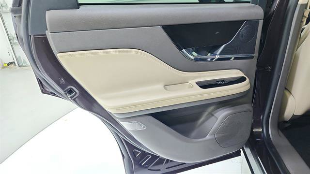 Used 2023 Lincoln Corsair FWD image 22