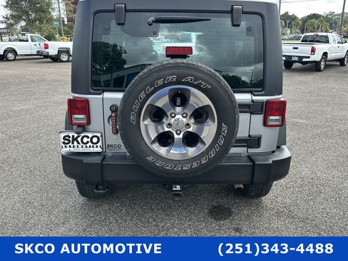 Used 2016 Jeep Wrangler Unlimited Sport image 19