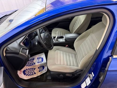 Used 2017 Ford Fusion S image 22
