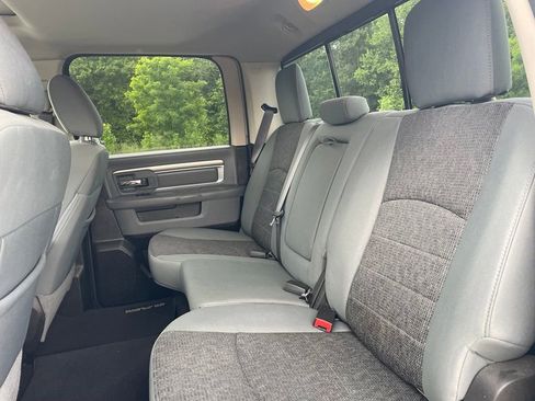 Used 2019 RAM 1500 Big Horn w/ Rambox Value Package AWD/4WD image 9