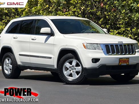 Used 2011 Jeep Grand Cherokee Laredo AWD/4WD image 1