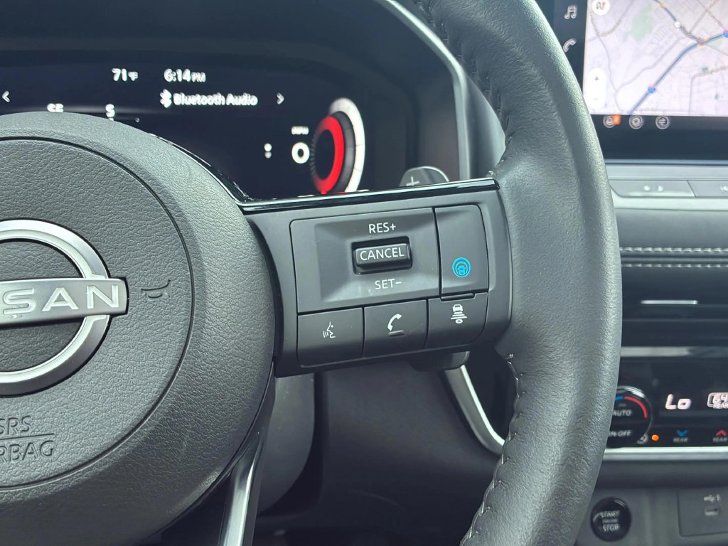 Used 2024 Nissan Rogue SL w/ SL Premium Package FWD image 32