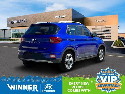 New 2025 Hyundai Venue SEL image 8