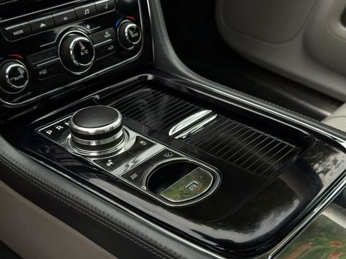 Used 2014 Jaguar XJ L Portfolio image 37