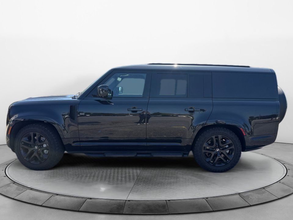 Used 2024 Land Rover Defender 130 Outbound AWD/4WD image 4