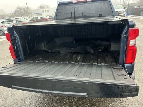 Used 2021 Chevrolet Silverado 1500 RST image 10