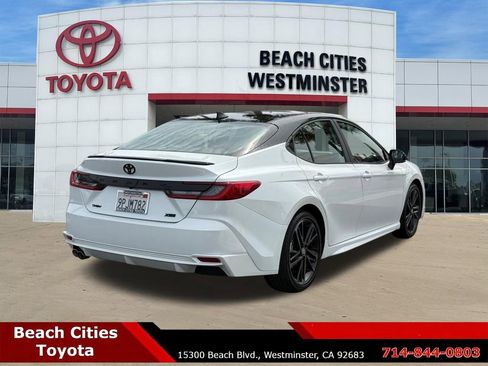 Used 2025 Toyota Camry XSE FWD image 12