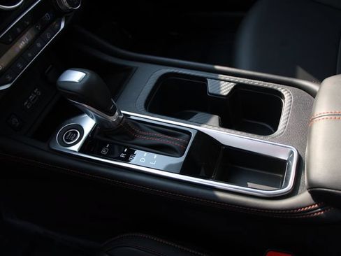 Used 2025 Nissan Sentra SR w/ SR Premium Package FWD image 23