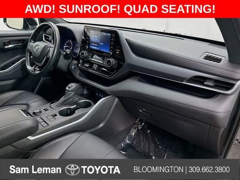 Used 2022 Toyota Highlander XSE image 30