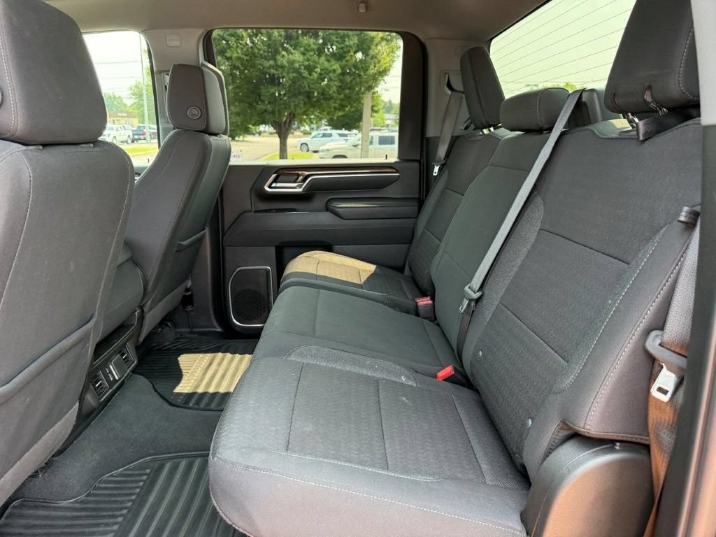 Used 2025 Chevrolet Silverado 2500 LT w/ Safety Package AWD/4WD image 18