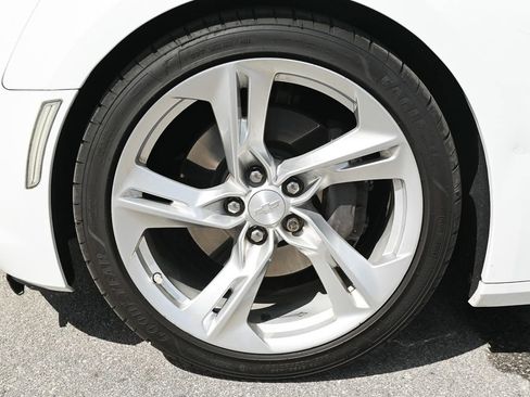 Used 2019 Chevrolet Camaro SS image 8