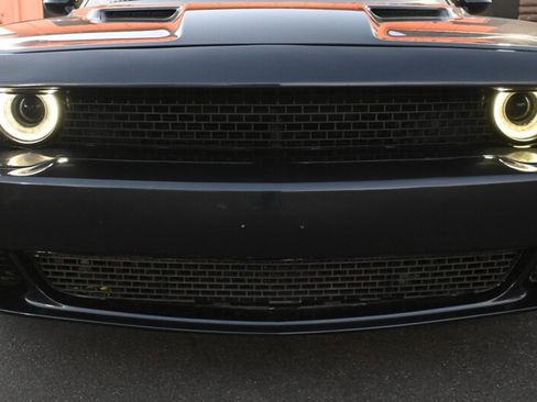 Used 2016 Dodge Challenger SXT w/ Blacktop Package image 4