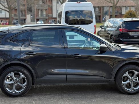 Used 2025 Ford Escape ST-Line image 8