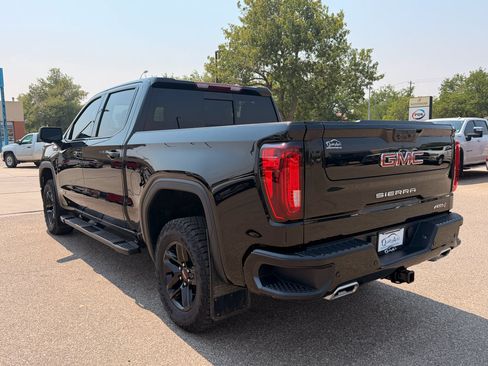 Used 2024 GMC Sierra 1500 AT4 w/ AT4 Preferred Package AWD/4WD image 10