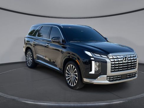 Used 2024 Hyundai Palisade Calligraphy FWD image 12