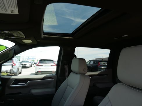 Used 2026 GMC Sierra 1500 SLT w/ SLT Convenience Package image 19